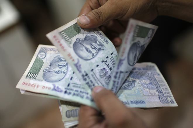 RBI to bring new Rs.100 notes into circulation