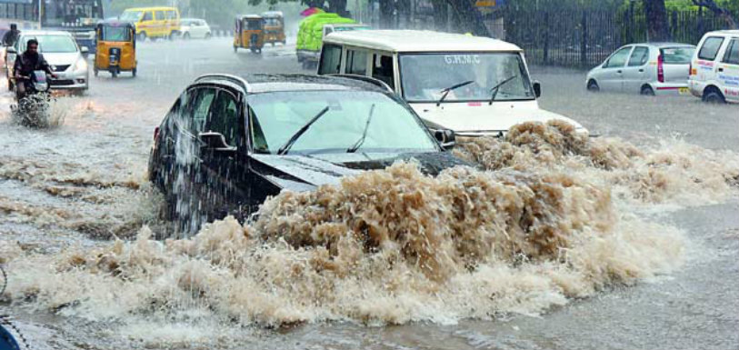 Hyderabad’s Heavy Rains To Continue For The Week Hyderabad Heavy Rains To Continue For Week,Mango News,Telangana Latest Breaking News,Rain in Hyderabad Live Updates,Hyderabad Heavy Rains,Heavy Rains Lash Hyderabad,Heavy Rain in Next 48 Hours,Hyderabad Latest News and Updates