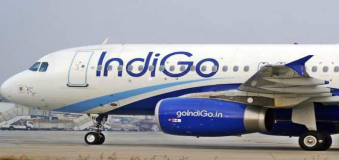 IndiGo Offloads A Passenger On Grounds Of Security Violation, Drunk Passenger Tries To Enter IndiGo Cockpit, Mango News, IndiGo offloaded for security violation, Mumbai Kolkata IndiGo flight, Passenger offloaded flight for security violations, Drunk Passenger Tries To Enter IndiGo Cockpit, Indigo Airlines Latest News and Updates
