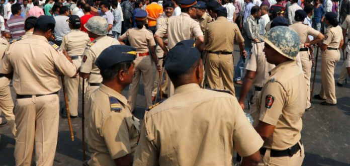 Telangana Elections – No Outsiders Allowed Telangana Elections,No Outsiders Allowed Telangana,Telangana News,Outsiders Not Allowed in Telangana,Telangana Government Restricting Outsiders,Telangana Assembly Elections 2018,Telangana Latest News,Telangana Elections 2018,Telangana Election Latest Updates,Telangana govt Restrictions on Elections 2018,Mango News,#TelanganaElections2018