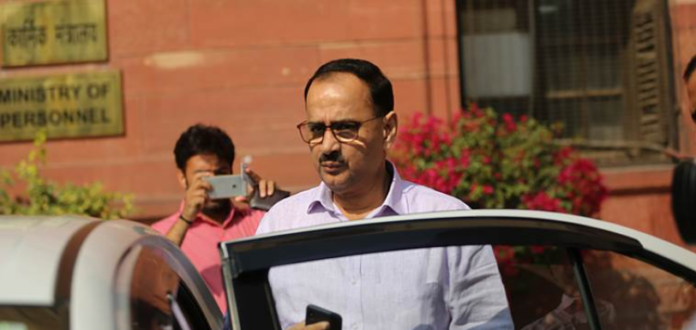 Reinstated As CBI Director Alok Verma Cancels Transfer Orders Reinstated As CBI Director Alok Verma Cancels Transfer Orders, CBI Director Alok Verma latest news, Central Vigilance Commission, Alok Verma cancels transfers of loyalists, CBI Vs CBI, Alok Verma back in CBI, CBI interim director Nageswara Rao, CBI Officer latest decisions, Mango News