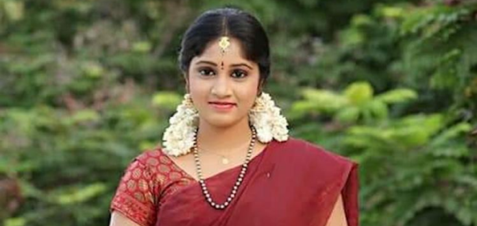 Naga Jhansi Telugu TV Actress Commits Suicide Naga Jhansi Telugu TV Actress Commits Suicide, Telugu TV actress Suicide, Mango News, Telugu Television Actress Jhansi Commits Suicide, Telugu TV star Naga Jhansi demise, Telugu Serial Pavithra Bandham Actress, 21 year old Telugu TV actress Lost her life, Telugu Actress suicide