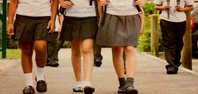Maharashtra Medical College Imposes Ban On Short Skirts, No Short Skirts in Maharashtra College, JJ Medical College Students Cover Their Face, college banned provocative clothes, Mango News, Maharashtra Latest News and Updates