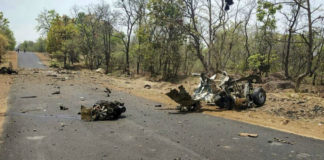 Gadchiroli Attacks - 15 Security Men Killed, Mango News, Gadchiroli IED Blast, Maoist Attack In Gadchiroli, Gadchiroli Naxal attack live updates, Gadchiroli Blast LIVE Updates, Gadchiroli violence latest news, Maharashtra Maoists Attack updates