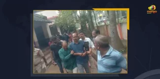 AP School Teacher Asks 5th Class Student To Sit In Dustbin As Punishment AP School Teacher Asks 5th Class Student To Sit In Dustbin As Punishment, AP School Teacher, School Teacher Asks 5th Class Student, 5th Class Student To Sit In Dustbin As Punishment, Mango News, Mango News Telugu, 5th Class Student, 5th Class Student To Sit In Dustbin, AP School Teacher Asks 5th Class Student, School Teacher Asks 5th Class Student, School Teacher Student To Sit In Dustbin As Punishment, Sit In Dustbin As Punishment, AP Latest News And Updates