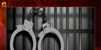 Hyderabad Police Arrest 2 People For Duping Rs 1.22 Crores Hyderabad Police Arrest 2 People For Duping Rs 1.22 Crores,Hyderabad Police Arrest,Hyderabad,Hyderabad Crime News,Mango News,Mango News Telugu,Telangana Crime News,Hyderabad Crime News Yesterday,Telangana Crime News Today,Hyderabad Crime Branch,Hyderabad Crime,Hyderabad Crime News And Latest Updates,Hyderabad Crime News Telugu,Hyderabad Police News