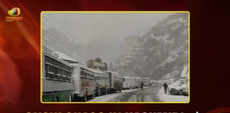 Snow Chaos in Kashmir! ❄️