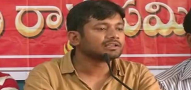 Protester throws slipper on Kanhaiya Kumar, Hyderabad