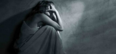 Wife kills husband after seeing him having threesome 