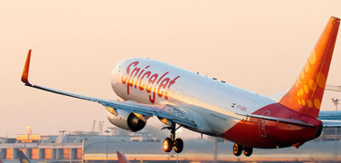 SpiceJet fired Pilot for locking himself with air hostess and harassing her