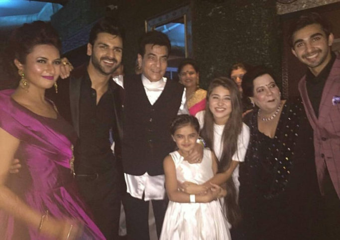 In Pics: Divyanka Tripathi-Vivek Dahiya's Grand Reception In Mumbai