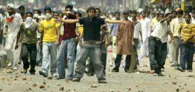 Death Toll Increases: 30 Died, 1,200 Injured In Kashmir