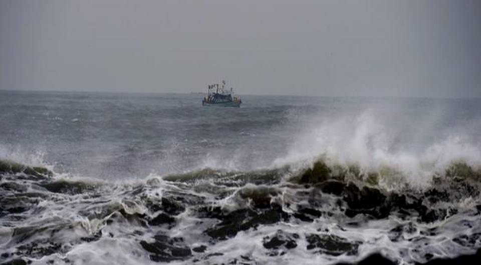 23 Indian fishermen,Indian fishermen, Pakistan Maritime Security Agency ,PMSA apprehend Indian fishermen ,Pakistan captures Indian fishermen, Indian fishermen off Gujarat coast
