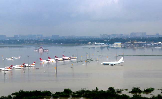 The Chennai Airport took a hit for the worse on Monday due to Cyclone Vardah, leaving thousands of passengers stranded.