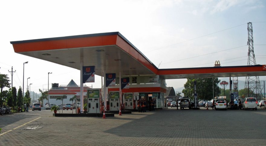 The Petrol Pump staff attacked four journalists and tried to burn them alive.