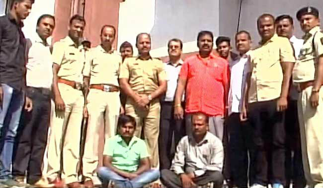 culprits who captured snakes in pune