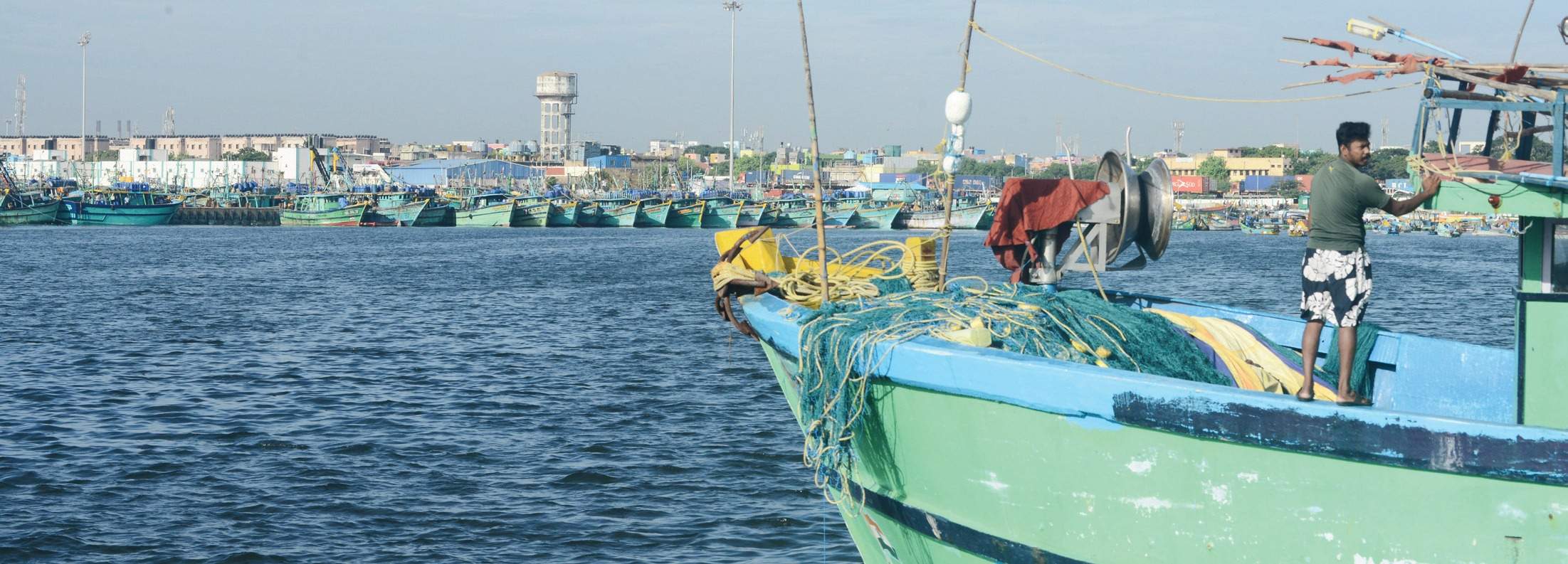 Sri Lankan Navy kills one ,Sri Lankan Navy injures Indian Fisherman ,Fisherman Killed by Sri Lankan Navy, Indian Fisherman Shot Dead, Sri Lankan Navy,national news,international news,political news,Indian fisherman killed,Sri Lankan Navy Shoots At Indian Fishermen