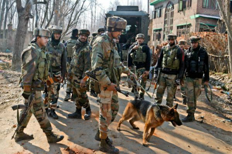 Encounter Baramulla,Baramulla Encounter 2017,Sopore encounter,Baramulla news,Baramulla,baramulla attack,militants opened fire ,search operation in Kashmir,fire on forces
