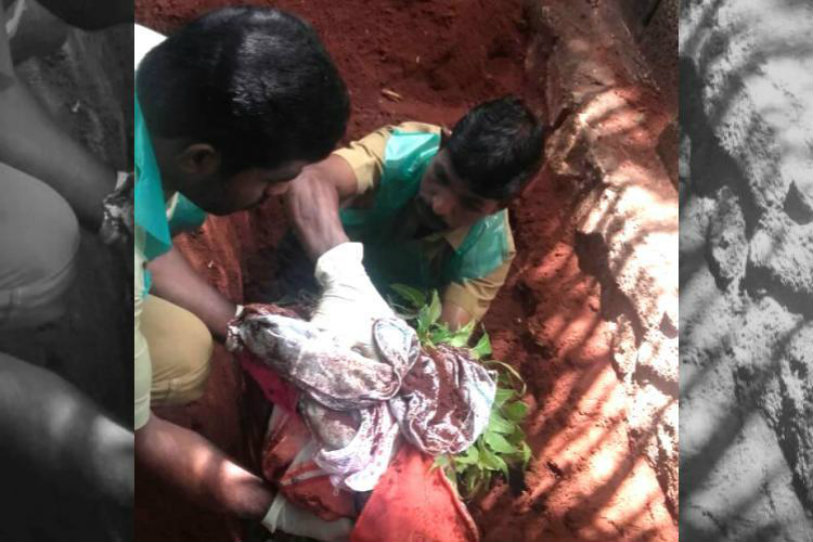 10 Day Old Twin Girls Mysterious Death,Mango News,Girls Mysterious Death,District Child Protection services,Girls Death in kanyakumari,babies died in Kannankulam,Death of twin girls,Latest Breaking News