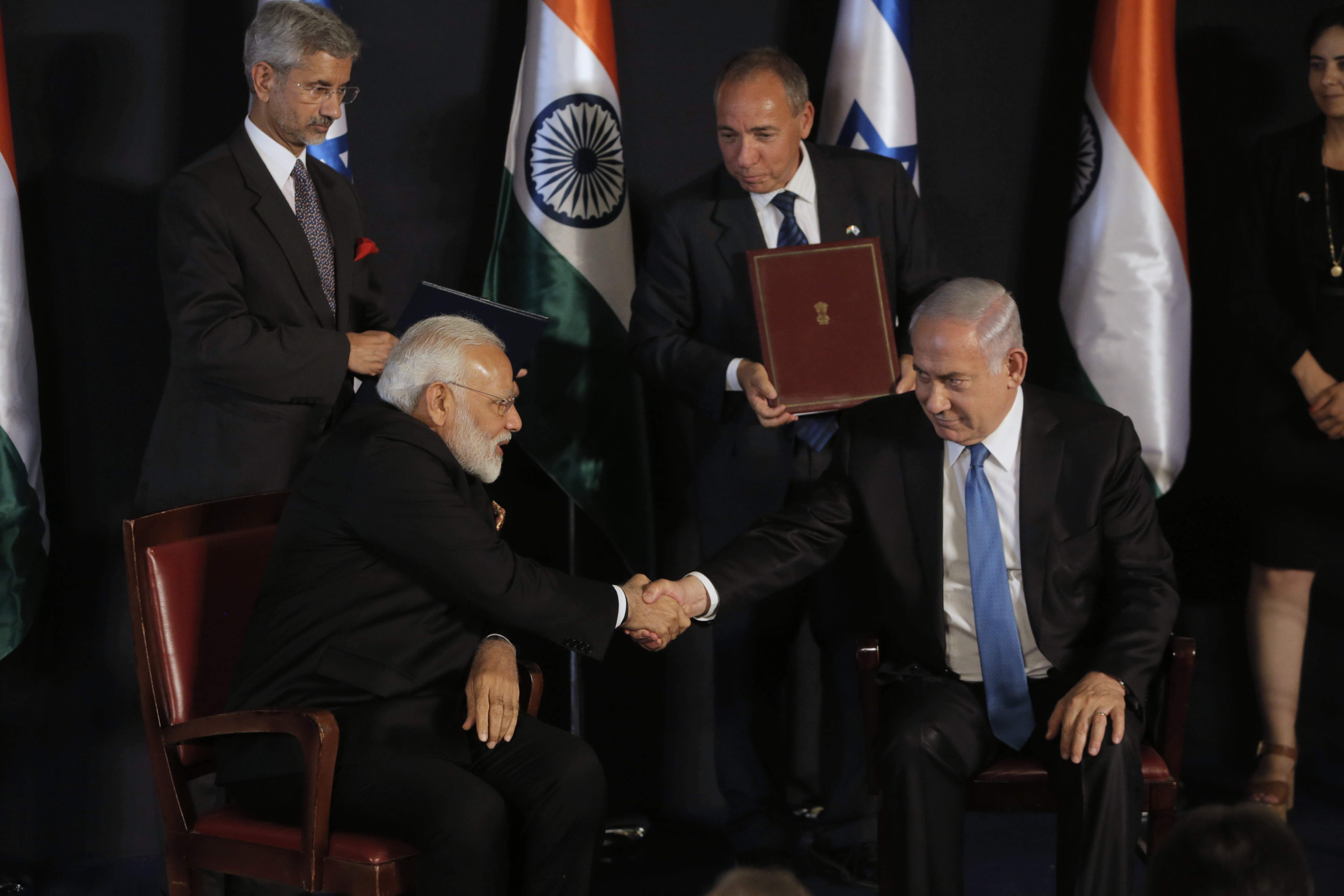India and Israel,India and Israel May Soon Produce Missiles Together,Prime Minister of Israel Benjamin Netanyahu,Prime Minister Narendra Modi,US defense major Lockheed Martin, produce F16s in India