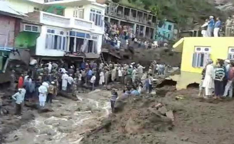 Six Died in Srinagar,Eleven Injured in Srinagar,Srinagar news,Irrigation and Flood Control ,Mehbooba Mufti, Batote Kishtwar National Highway