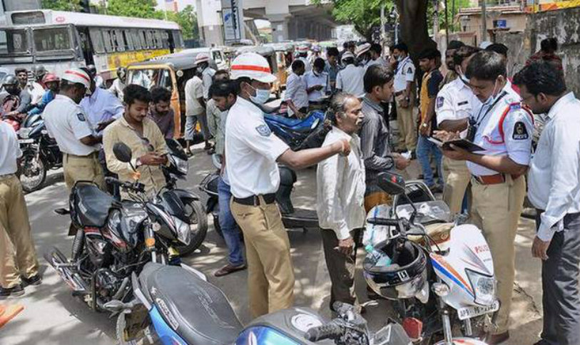 Hyderabad Traffic Latest News,1000 Cases under New Penalty System,new penalty point system in Hyderabad,Hyderabad Police Commissioner,Telangana government News,Mango News,New Penalty System Cases