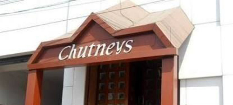 Chutney Restaurant,Overflowing Manholes,Chutney Responsible for Manholes,Hyderabad Metropolitan Water Supply and Sewage Board ,notice to the Chutneys restaurant