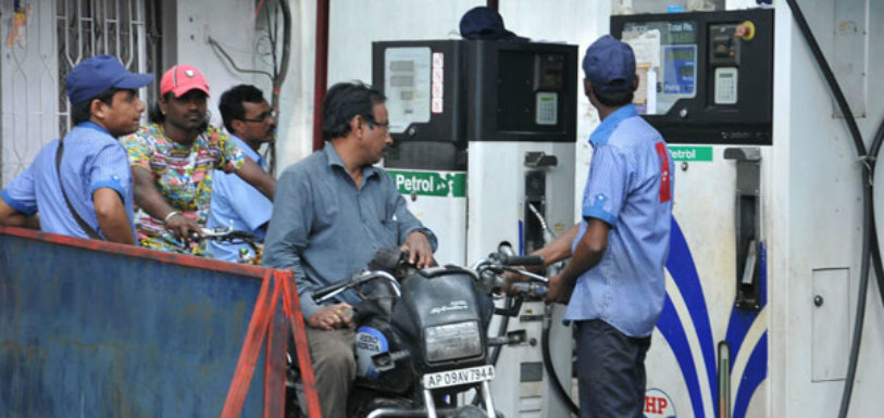 Petrol Bunks Strike on 13 October,Mango News,Petrol Bunks Nation Wide Strike on 13 October,Petrol Bunk Dealers call for strike,2,600 petrol bunks in Telangana,Telangana Petroleum Dealers News,Telangana Latest Breaking News