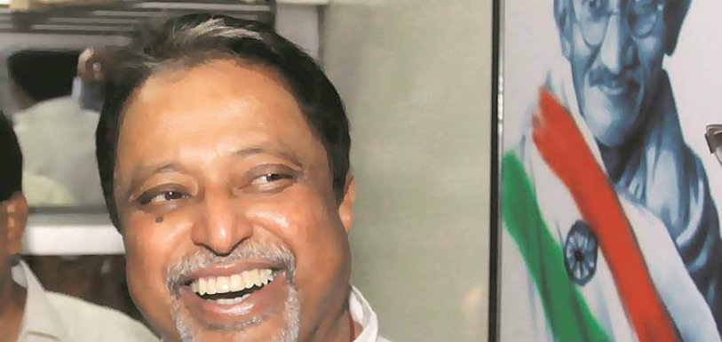 Mukul Roy Joins BJP Party,Mango News,BJP Party Latest Breaking News,Former TMC Leader Mukul Roy Joins BJP,Mukul Roy Officially Joins BJP,BJP Party At BJP Headquarters in Delhi,Mukul Roy Quit TMC,West Bengal Chief Minister Mamata Banerjee,Lok Sabha polls in 2019,India Political News 2017