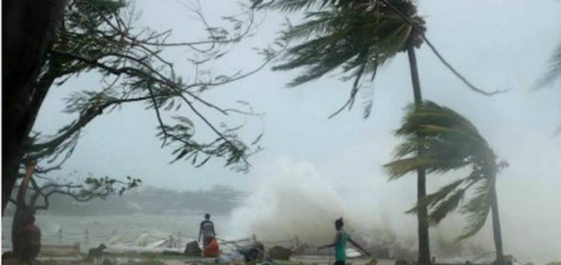 Cyclone Ockhi To Make Landfall in Gujarat,Mango News,Cyclone Ockhi Live Updates,Mumbai to Heavy Rains as Cyclone Ockhi,Landfall in Gujarat,Haryana Chief Minister Manohar Lal Khattar,Cyclone Ockhi Latest News,Cyclone Ockhi Moved Away From Tamil Nadu and Kerala,Heavy Rains in Gujarat
