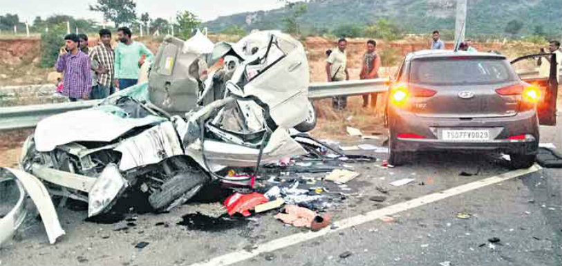 Telangana Police Saved 617 Lives From Road Accidents,Mango News,Breaking News Headlines,India News Live Updates,Telangana Road Accidents 2017,2017 Telangana Road Accidents,Telangana Police Saved From Road Accidents,Telangana Drunk Driving Cases,Telangana Breaking News