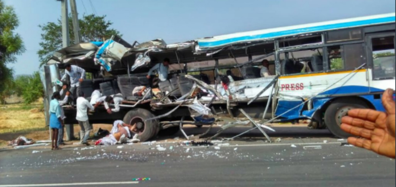 Telangana Truck Crashes Into Bus,Mango News,Breaking News Headlines Today,India News Live Updates,Telangana Breaking News,Telangana Truck Crashes,Telangana Chief Minister,Finance Minister Etela Rajender