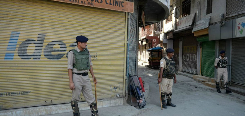 Kashmir Valley Separatists Call For Complete Shutdown, Mango News, A shutdown called by Kashmir separatists, Kashmir Shutdown, jammu and kashmir news, Separatist shutdown affects life in Valley, India News Headlines, Breaking News India