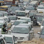 Hyderabad Rains: Man Dies In Fatal Road Accident Hyderabad Rains: Man Dies In Fatal Road Accident, Man dies after bike skids on slippery road in Hyderabad, Hyderabad Rains Today, Telangana Latest News, Mango News, Andhra Pradesh and Telangana News, India News Headlines