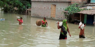 Kerala Floods: Death Toll Reaches 150 People, Kerala floods live updates, Kerala floods highlights, Kerala rains Latest News, #KeralaFloods, #SaveKerala, Mango News, Latest Kerala News Updates, Breaking News India Today,