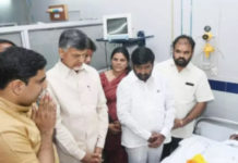 RIP Harikrishna: Chandrababu Naidu Rushes To Nalgonda District RIP Harikrishna: Chandrababu Naidu Rushes To Nalgonda District, Andhra CM and NTR family members rush to Nalgonda, Tollywood mourns Harikrishna demise, Tollywood mourns Harikrishnas demise, Nandamuri Harikrishna Lost life, Nandamuri Harikrishna Updates, Jr NTR Father Harikrishna Road Mishap, Harikrishna Demise News, Mango News, Mango News, Chandra Babu Naidu Latest News,