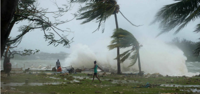 Bay Of Bengal Cyclone Becomes Stronger, Arabian Sea and Bay of Bengal cyclones, Cyclone Titli Latest updates, Cyclonic Storm Titli Moving Towards Odisha and Andhra Pradesh, Bay of Bengal cyclone warning, Mango News, Latest News and Updates about Andhra Pradesh Cyclone
