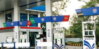 Delhi-400 Petrol Pumps Go On A One Day Strike, 400 fuel pumps shut in Delhi today, Petrol pump strike Latest Update, Delhi fuel pump strike Latest News, Mango News, Delhi govt refuses to cut VAT on fuels, Delhi Strike Latest News, Delhi Autos taxis go off road