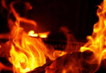 Delhi – Four People Killed In Fire Delhi – Four People Killed In Fire, Four people laundering clothes killed in central Delhi, Major fire breaks out at Delhi, Fire in Karol Bagh factory, Delhi Fire Latest News, Mango News, 4 Dead In Fire At Factory In Delhi Karol Bagh,