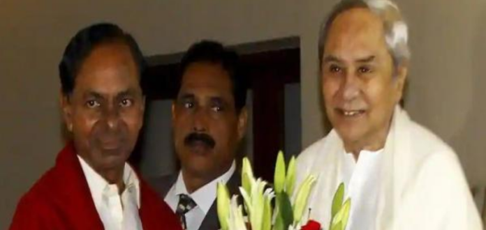 KCR Starts Campaign Toward Third Front Mission, KCR Meets Naveen Patnaik, KCR 1st step towards a third front, Federal Front latest Update, Telangana Chief Minister 3rd Front, K Chandrashekhar Rao Federal Front Mission, KCR at Vizag Temple, Telangana CM Third Front Mission, Mango News