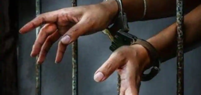 Hyderabad Six Women Arrested For Teaching A Lesson To Stalker, Hyderabad techie woman, woman kidnaps stalker, Hyderabad woman kidnaps stalker, Hyderabad Techie Kidnaps Stalker, Woman in Hyderabad kidnaps man, Mango News, Woman techie abducts her harasser, Hyderabadad techie Arrested