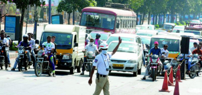 Traffic Alert In Kukatpally For 10 Days, Cyberabad Traffic Police, Kukatpally Latest News, Traffic diversion in Kukatpallly, Hyderabad Traffic Latest News, Traffic congestion in Kukatpally, Hyderabad new cement concrete roads, Mango News