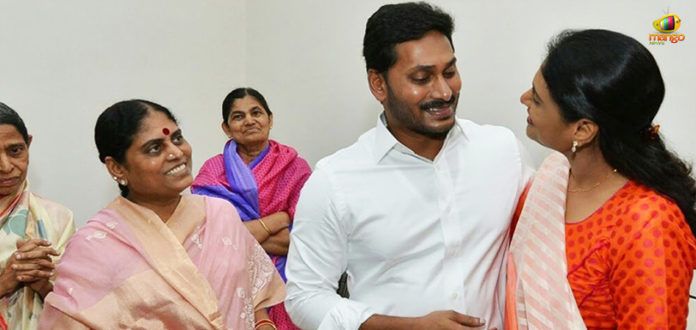 AP Assembly Elections Y S Jagan Mohan’s Mother And Sister To Campaign, YS Vijayamma and Sharmila Election Campaign, Andhra Pradesh Assembly and Lok Sabha election, AP Lok Sabha and Assembly election, YS Sharmila Latest News and Updates, #Elections2019, Mango News, AP Elections live updates, YSRCP Party Campaign, Jagan Mohan Reddy latest news