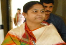 Lok Sabha Elections – Sunitha Laxman Reddy To Join TRS? Lok Sabha Elections Sunitha Laxman Reddy To Join TRS?, Sunitha Laxman Reddy in TRS Party, Mango News, Ex Minster Sunitha Laxman Reddy Joins TRS, Telangana Lok Sabha Polls, Telangana LS Elections, Lok Sabha elections 2019 live updates, 2019 Lok Sabha elections, 2019 general elections, TRS Party Latest news, KTR and KCR News