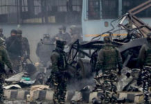 Jammu And Kashmir – Militants Attack CRPF Camp In Pulwama Jammu And Kashmir – Militants Attack CRPF Camp In Pulwama, CRPF Jawan Injured as Militants Fire, Militants Fire Grenade at Camp in Jammu and Kashmir's Pulwama, fire grenade at CRPF camp, crpf attacked in Pulwama, grenade fired at CRPF in Pulwama, Jammu and Kashmir latest news, Mango News