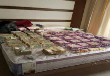 Lok Sabha Elections – IT Officials Seize Cash Worth Crores In Theni Lok Sabha Elections – IT Officials Seize Cash Worth Crores In Theni, Income Tax department officials seized Rs 1.48 crore, TTV Dhinakaran party Cash seized, IT seizes Rs 1.48 cr cash suspected to bribe voters in Theni, income tax raids in Theni, India elections 2019 , General Elections 2019, Lok Sabha elections 2019, Lok sabha polls 2019, #Elections2019, Mango News,