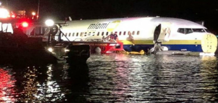 Boeing 737 Flight Crashes Into River, Boeing 737 skids, Boeing 737 Slides off Runway, Boeing 737 from Gitmo goes off, Jacksonville air crash, Florida plane crash, Mango News, Boeing 737 flight crash