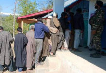 Lok Sabha Elections - Grenade Attacks In Pulwama, Grenade attack on polling station, Lok Sabha Election 2019 Phase 5 live, Election phase 5 news Explosion near polling station in Pulwama, #Phase5, Mango News, , Elections 2019 live updates, 2019 Lok Sabha elections