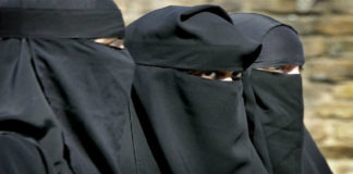 Kerala - Veil Banned In 150 Educational Institutions, Muslim body in Kerala bans face veils, Muslim education group bans hijab, Women face masks banned, Kerala Faisal Gafoor, Kerala institute bans face covering, Mango News, Kerala Muslim Education Group Bans Face Veils