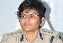 AP – R Jayalakshmi Takes Over As New SP Of Guntur R Jayalakshmi Takes Over As New SP Of Guntur,Mango News,Breaking News Today,AP Political News,New SP Of Guntur,Guntur New SP R Jayalakshmi,Jaya Lakshmi takes charge as SP,Guntur new Superintendent of Police,Guntur Rural New SP